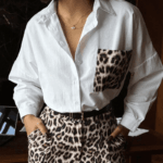 CAMISA BRANCA C/ BOLSO LEOPARDO ELLA BY TAM