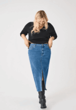 CARMAKOMA <BR><BR> SAIA CARSIRI DNM GUA