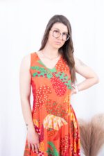 VESTIDO FOLHAS COLORIDAS FUNDO LARANJA TROPICAL BRASIL - TAM U - Image 3