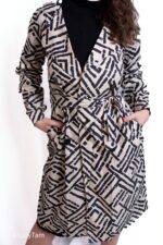 TRENCH COAT ESTAMPADO C/ GOLA DUPLA CRU/PRETO ELLA BY TAM - Image 6