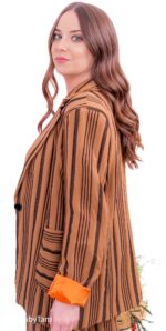 ELLA BY TAM<BR><BR>CONJUNTO CALÇA E CASACO LISTRADO CASTANHO - Image 7