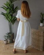 VESTIDO COMPRIDO BRANCO COM RACHA E DETALHES MARIA CATITA - TAM U - Image 3