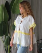 BLUSA LACINHOS E DETALHES AMARELOS MARIA CATITA - TAM U - Image 2