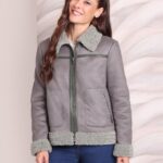 ROBERTO BASSI <BR><BR>CASACO CURTO COM PELO - VERDE