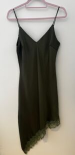 ELLA BY TAM <BR><BR>VESTIDO ACETINADO RENDA - VERDE / PRETO - TAM L/XL