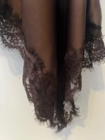 ELLA BY TAM<BR><BR>VESTIDO ACETINADO RENDA - CHOCOLATE - TAM L/XL - Image 2