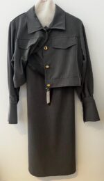 ELLA BY TAM<BR><BR> CONJUNTO VESTIDO E CASACO - CINZA - TAM U