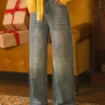 MAÏTTÈ <BR><BR> CALÇA JEANS COM STRASS - TAM U