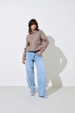 ONLY <BR><BR>ONLVELA ZIP SHORT JACKET - TAUPE