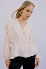 VILA <BR><BR> VISELIA V-NECK PEPLUM TOP BIRCH / ATLANTIC DEEP