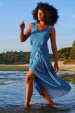 VESTIDO TRAÇADO AZUL COM BOLAS TROPICAL BRASIL - TAM U