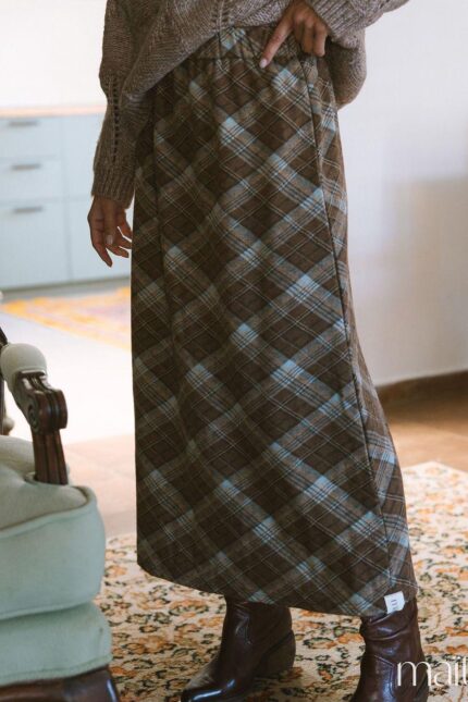 MAÏTTÈ <BR><BR> SAIA COMPRIDA XADRÊS - TAM U