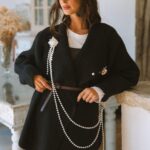 MAÏTTÈ <BR><BR> CASACO PRETO COM CINTO - TAM U