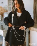 MAÏTTÈ <BR><BR> CASACO PRETO COM CINTO - TAM U