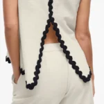 VILA <BR><BR>VIMANDA WAVY O-NECK TOP - WHITE