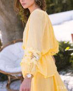 MAÏTTÈ <BR><BR> CAMISA AMARELO COM CINTO  - TAM U - Image 5