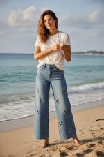 ELLA BY TAM <BR><BR> JEANS FLORES BORDADAS - Image 2